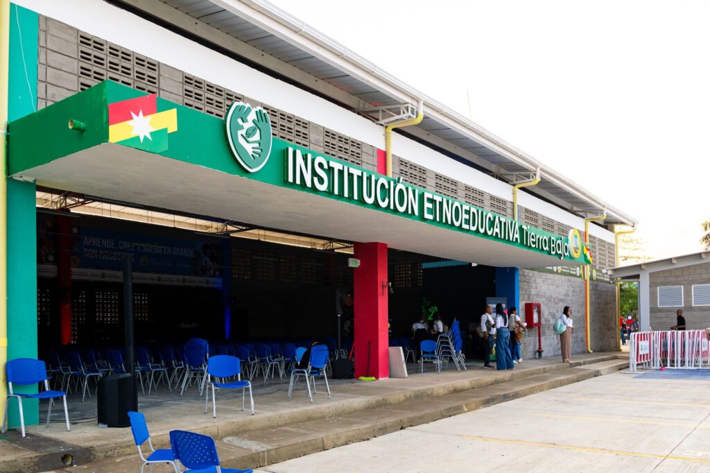 Inauguraci&oacute;n IE Tierra Baja