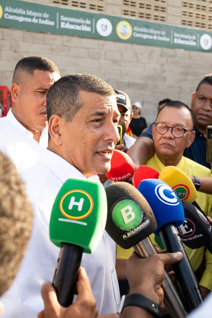 Inauguraci&oacute;n IE Tierra Baja