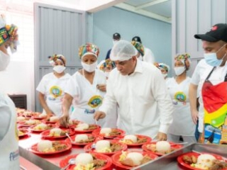 Inauguraci&oacute;n IE Santa Maria