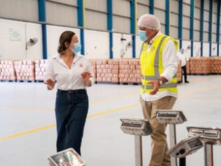 Visita Contralor&iacute;a y Patrulla PAE a Bodega