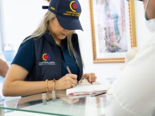 Visita Contralor&iacute;a y Patrulla PAE a Bodega