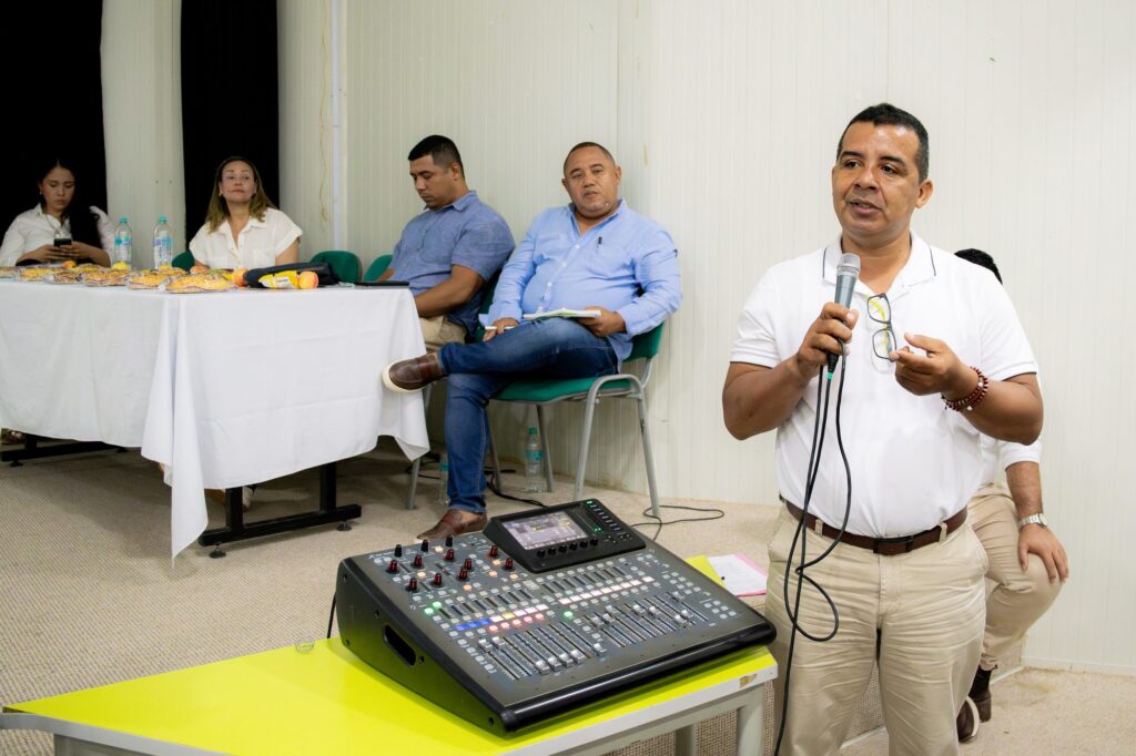 Mesa P&uacute;blica