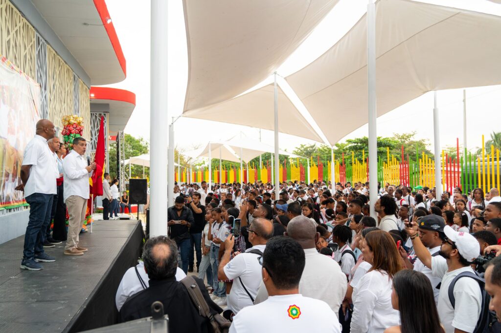 Inauguraci&oacute;n IE Jorge Artel