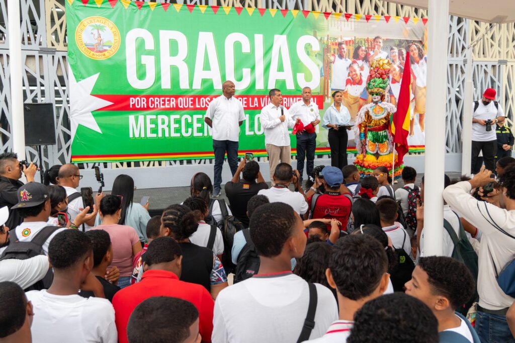 Inauguraci&oacute;n IE Jorge Artel