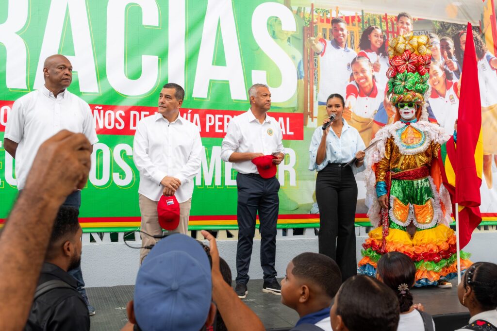 Inauguraci&oacute;n IE Jorge Artel