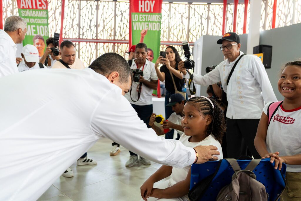 Inauguraci&oacute;n IE Jorge Artel