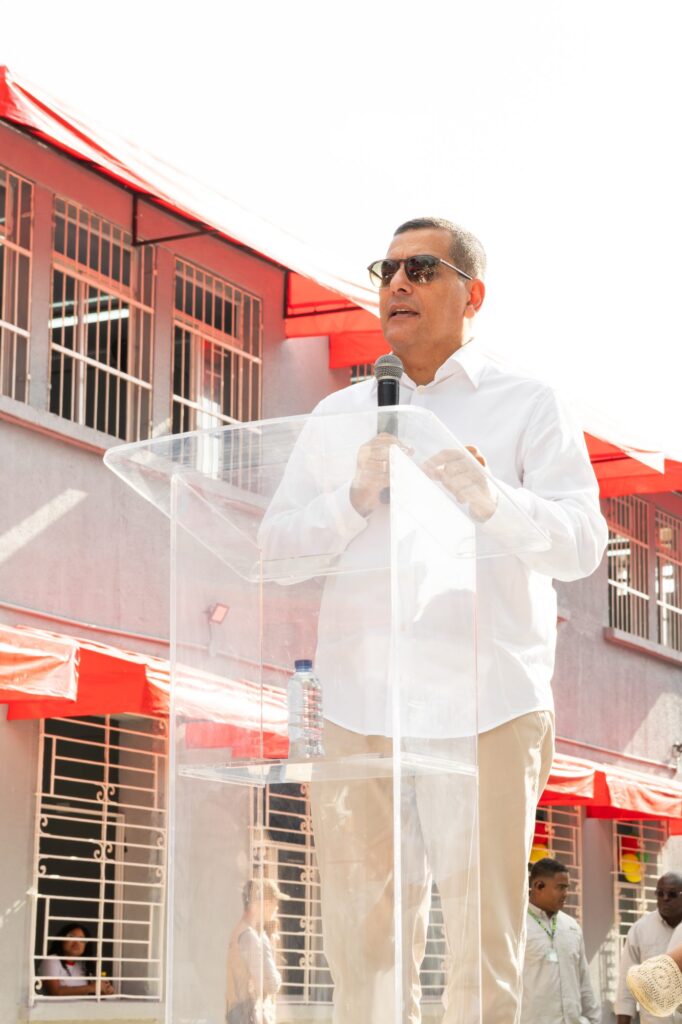 Inauguraci&oacute;n IE Santa Maria