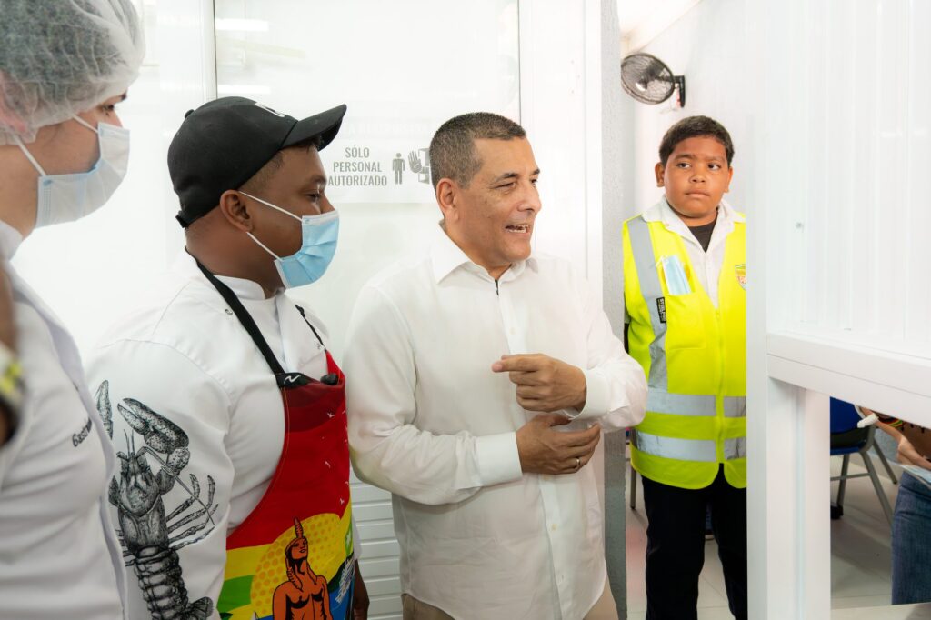 Inauguraci&oacute;n IE Santa Maria