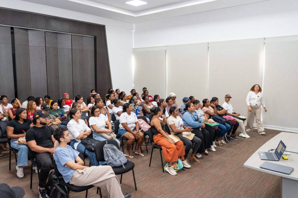 Capacitaci&oacute;n y Contrataci&oacute;n