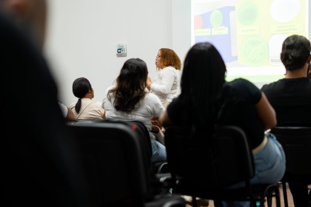 Capacitaci&oacute;n y Contrataci&oacute;n