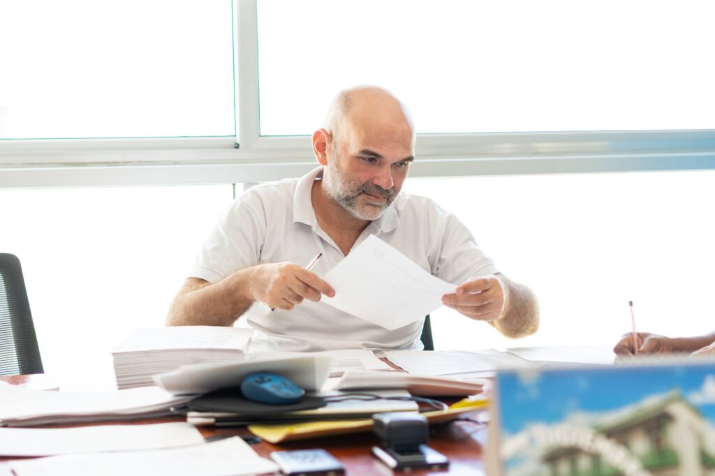 Capacitaci&oacute;n y Contrataci&oacute;n