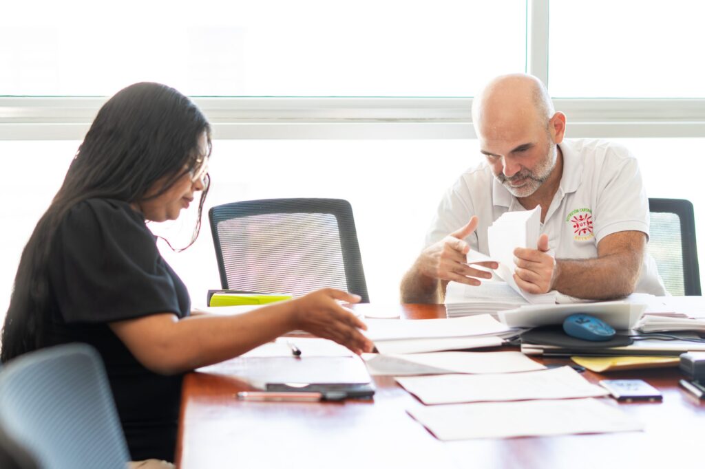 Capacitaci&oacute;n y Contrataci&oacute;n