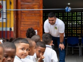 Inauguraci&oacute;n Bar&uacute; IE Luis Felipe Cabrera