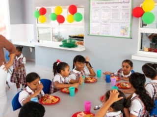 Inauguraci&oacute;n IE Madre Laura Sede Castillo y Rada