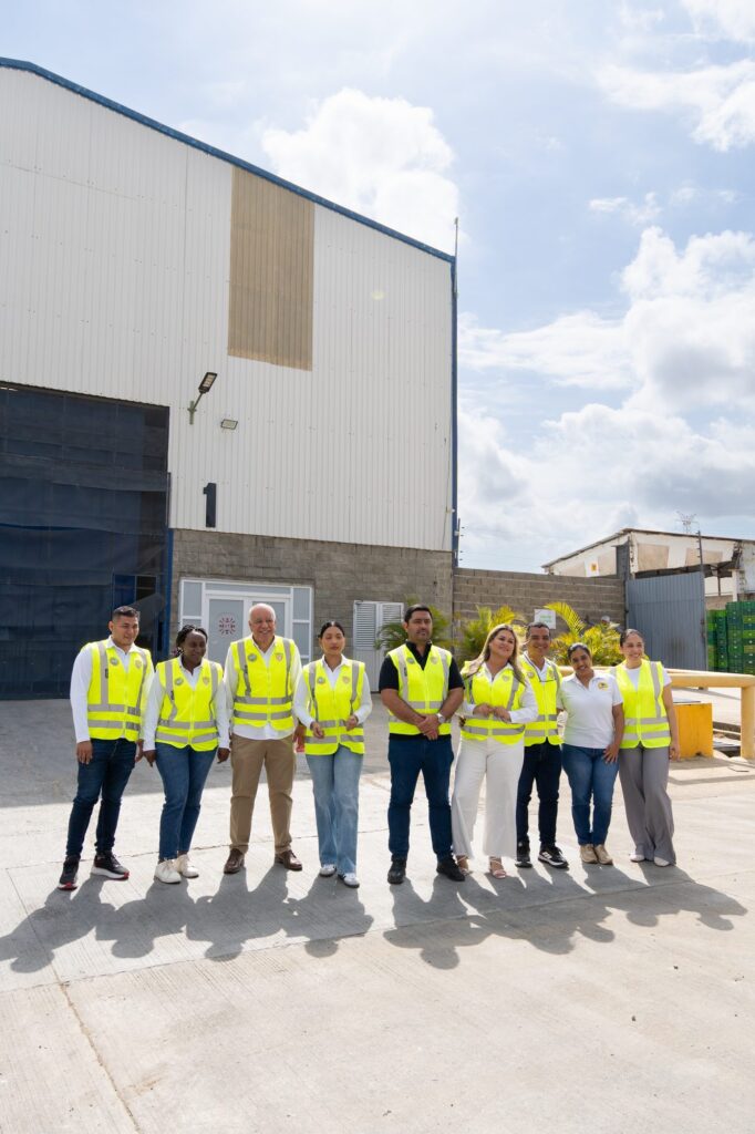 Visita Contralor&iacute;a y Patrulla PAE a Bodega