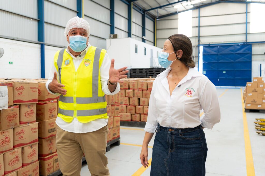 Visita Contralor&iacute;a y Patrulla PAE a Bodega