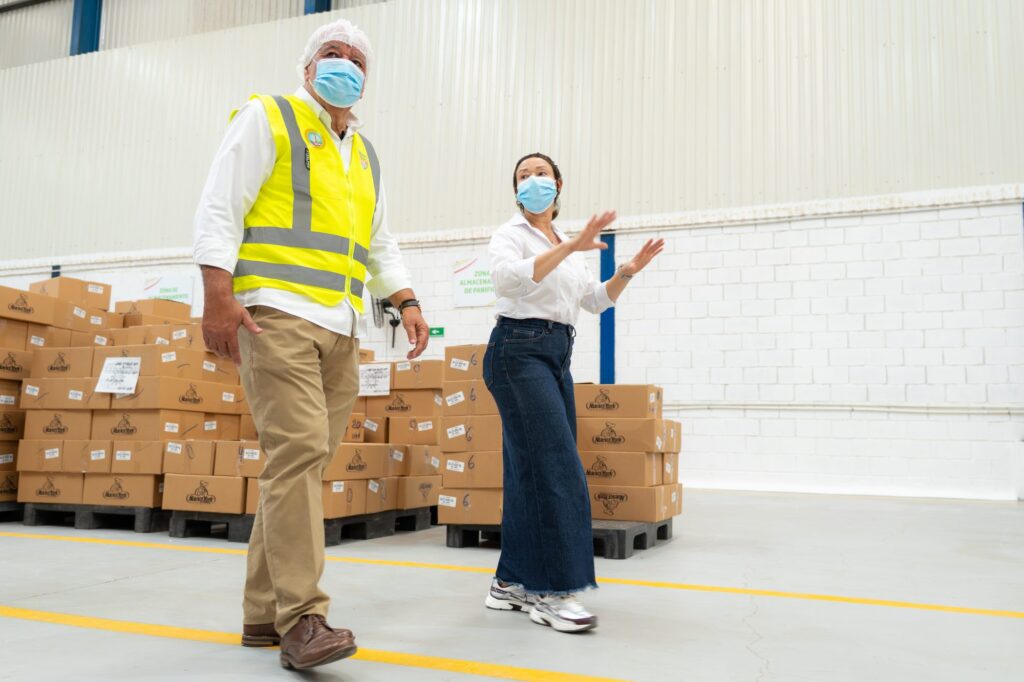 Visita Contralor&iacute;a y Patrulla PAE a Bodega