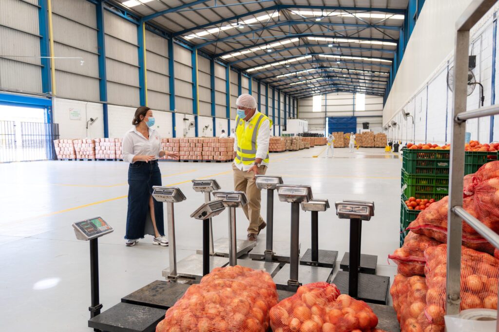 Visita Contralor&iacute;a y Patrulla PAE a Bodega