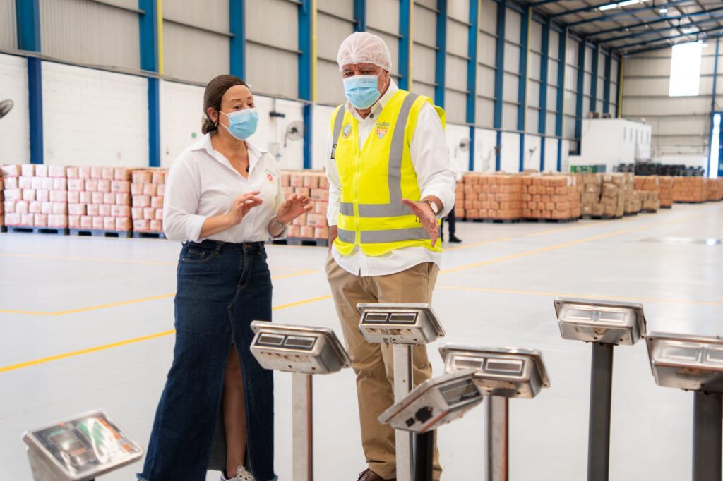 Visita Contralor&iacute;a y Patrulla PAE a Bodega