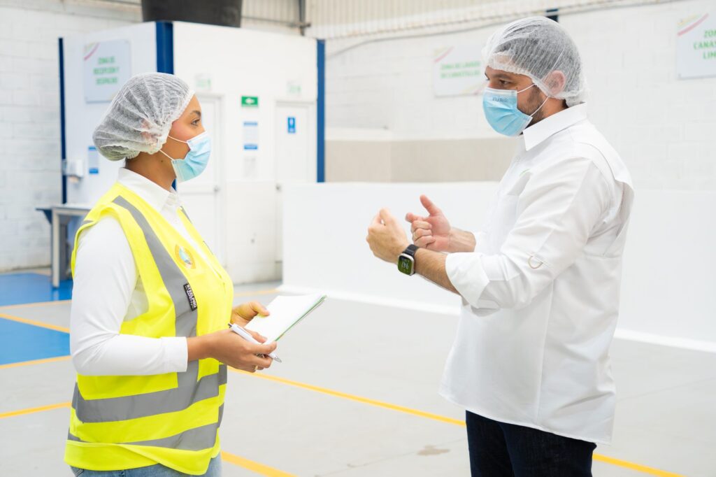 Visita Contralor&iacute;a y Patrulla PAE a Bodega