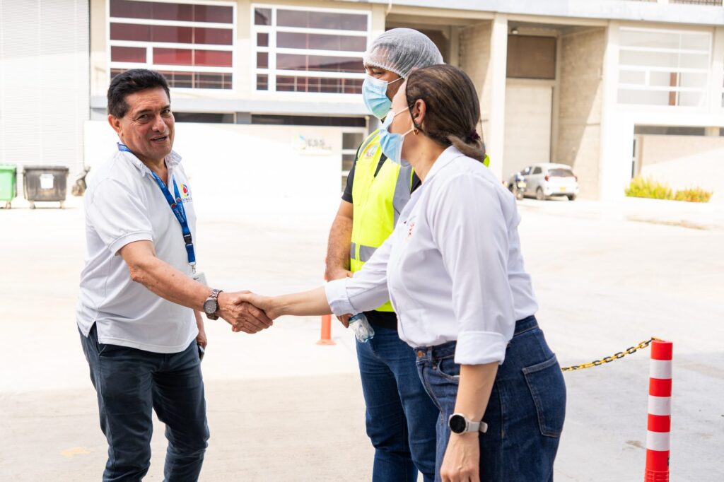 Visita Contralor&iacute;a y Patrulla PAE a Bodega