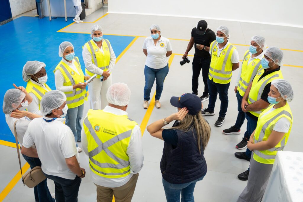 Visita Contralor&iacute;a y Patrulla PAE a Bodega