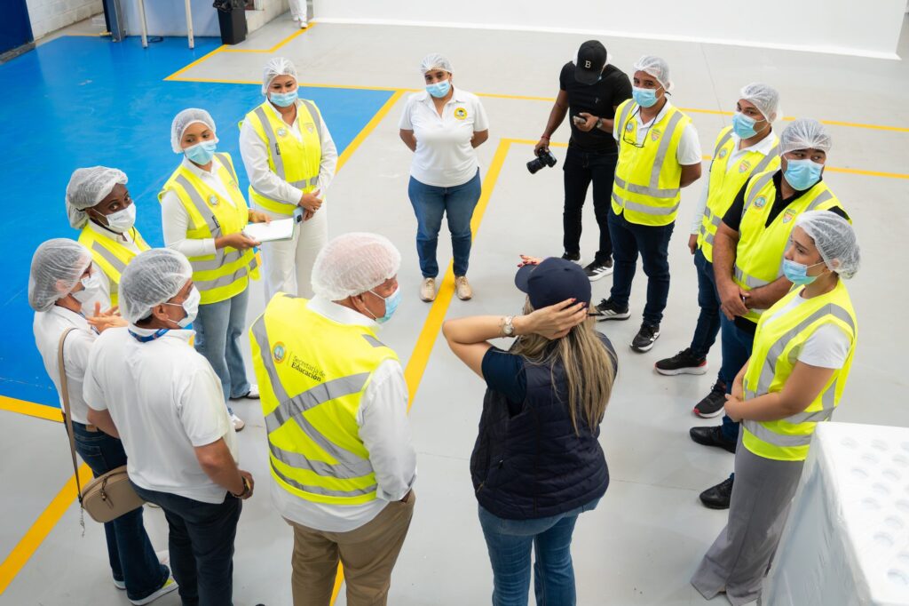 Visita Contralor&iacute;a y Patrulla PAE a Bodega