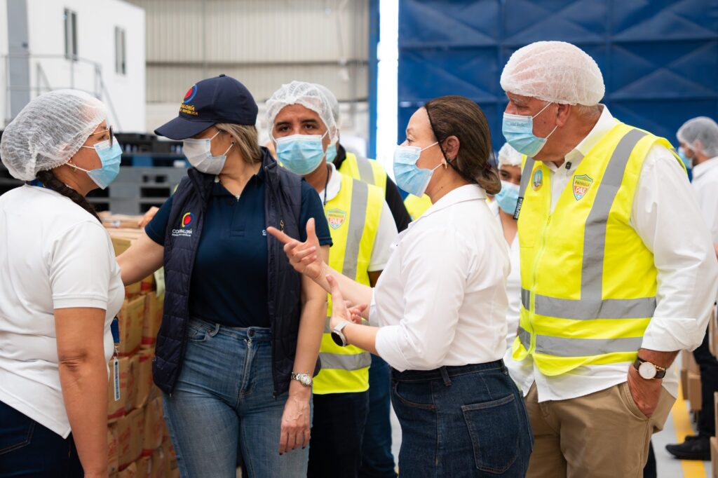 Visita Contralor&iacute;a y Patrulla PAE a Bodega