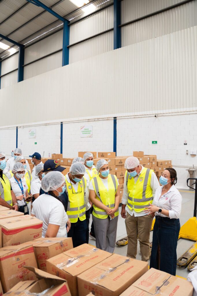 Visita Contralor&iacute;a y Patrulla PAE a Bodega