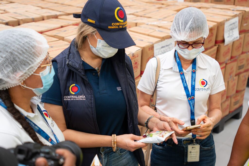 Visita Contralor&iacute;a y Patrulla PAE a Bodega