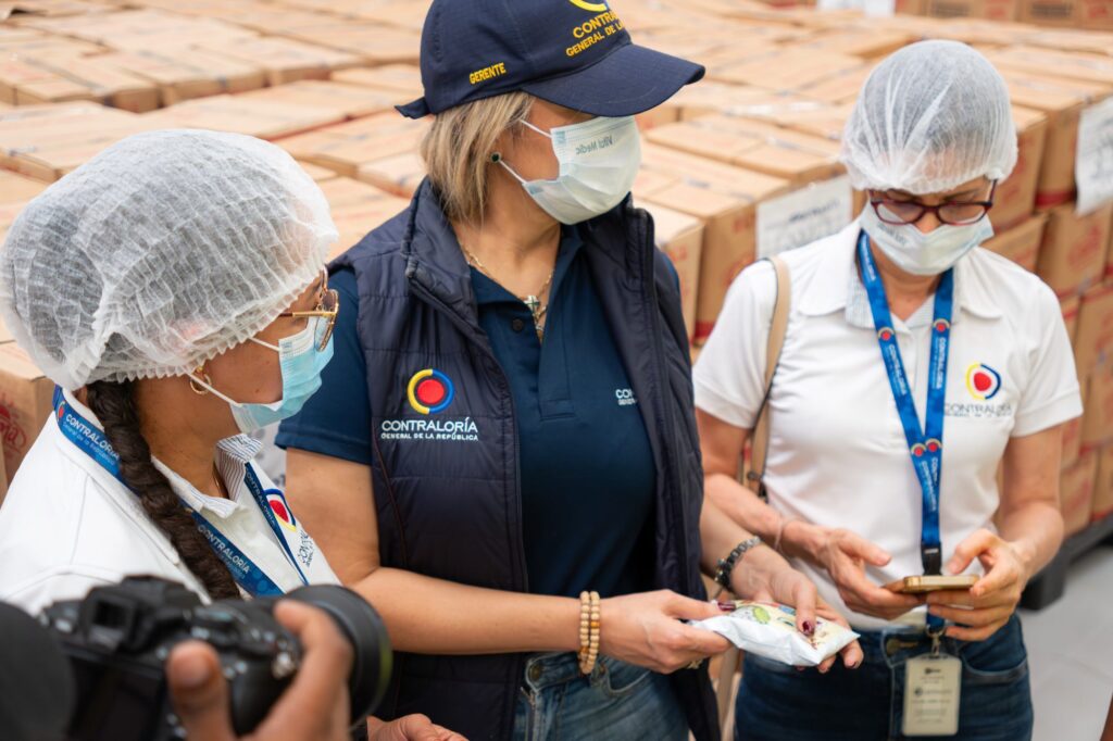 Visita Contralor&iacute;a y Patrulla PAE a Bodega