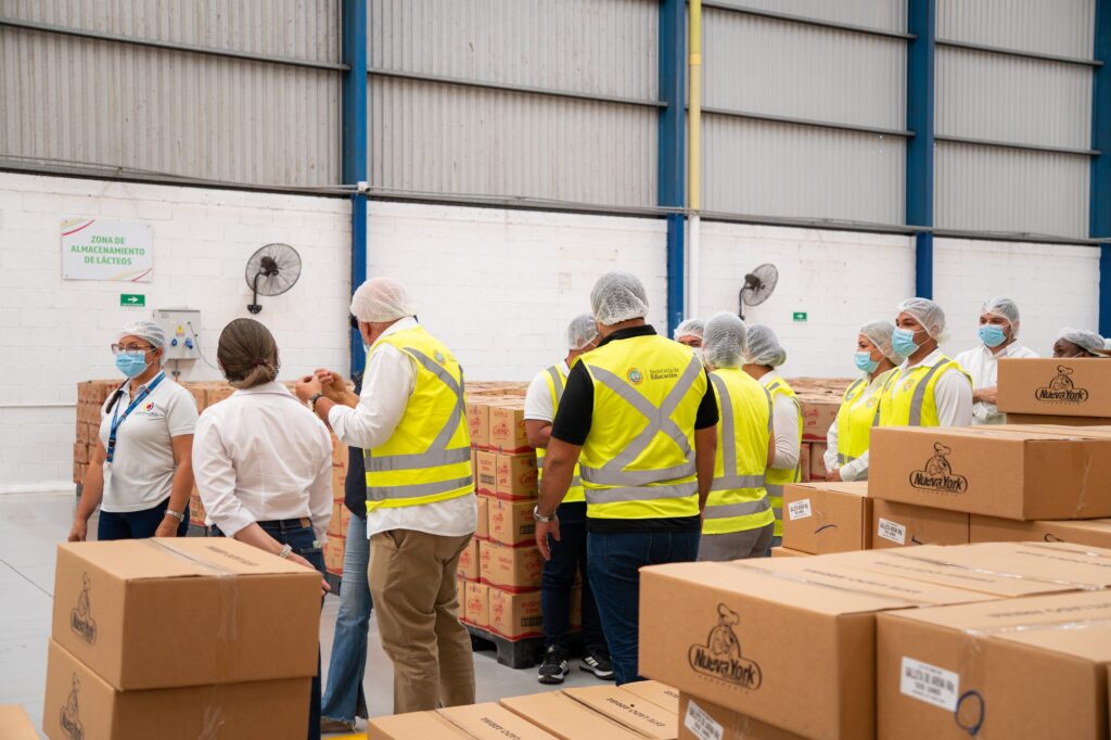 Visita Contralor&iacute;a y Patrulla PAE a Bodega