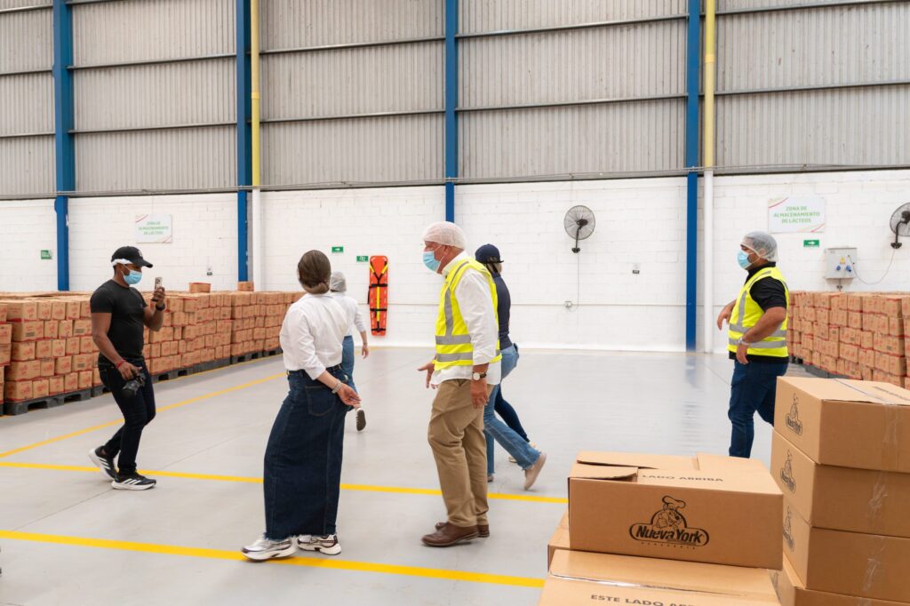 Visita Contralor&iacute;a y Patrulla PAE a Bodega