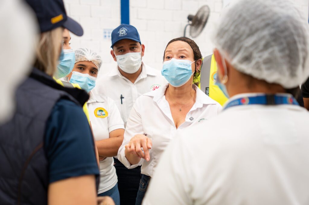 Visita Contralor&iacute;a y Patrulla PAE a Bodega
