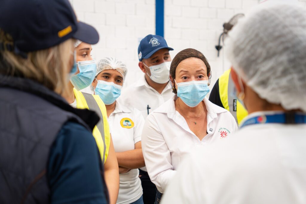 Visita Contralor&iacute;a y Patrulla PAE a Bodega