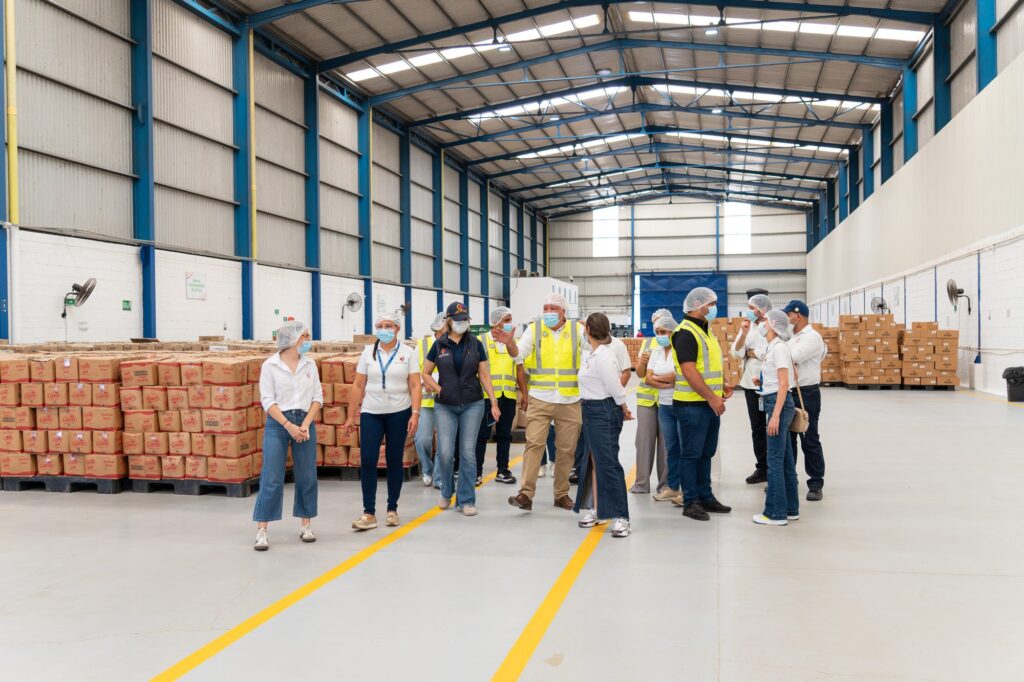 Visita Contralor&iacute;a y Patrulla PAE a Bodega