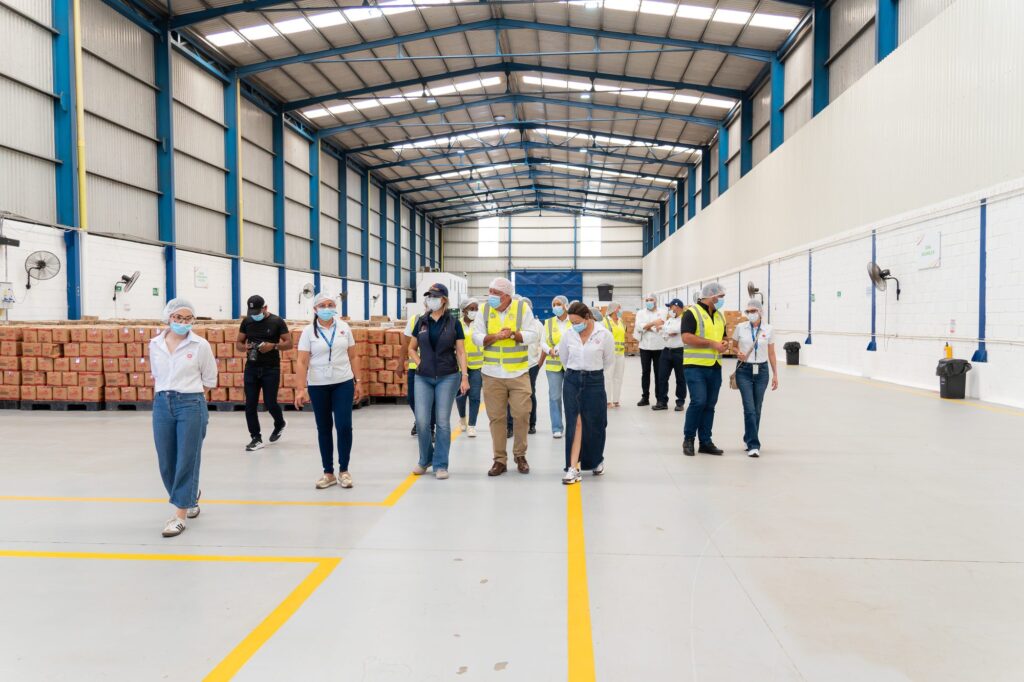 Visita Contralor&iacute;a y Patrulla PAE a Bodega