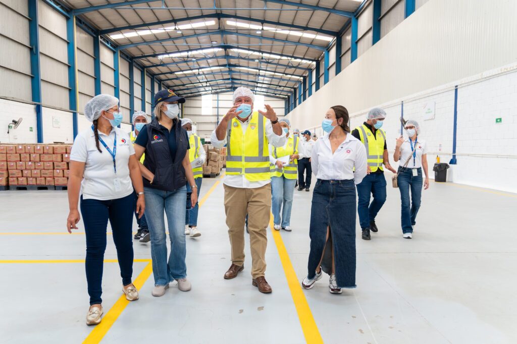 Visita Contralor&iacute;a y Patrulla PAE a Bodega