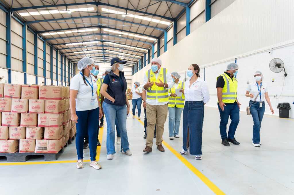 Visita Contralor&iacute;a y Patrulla PAE a Bodega
