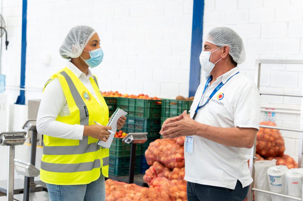 Visita Contralor&iacute;a y Patrulla PAE a Bodega