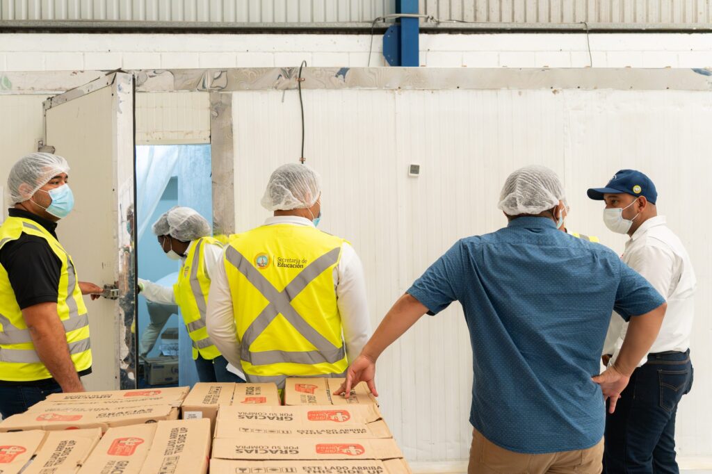 Visita Contralor&iacute;a y Patrulla PAE a Bodega
