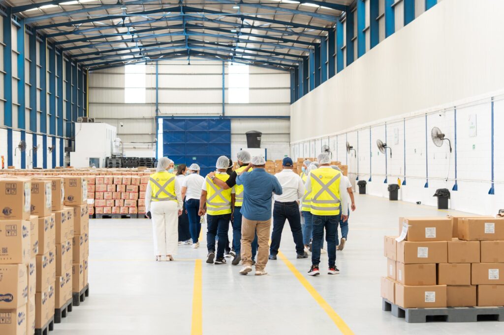 Visita Contralor&iacute;a y Patrulla PAE a Bodega