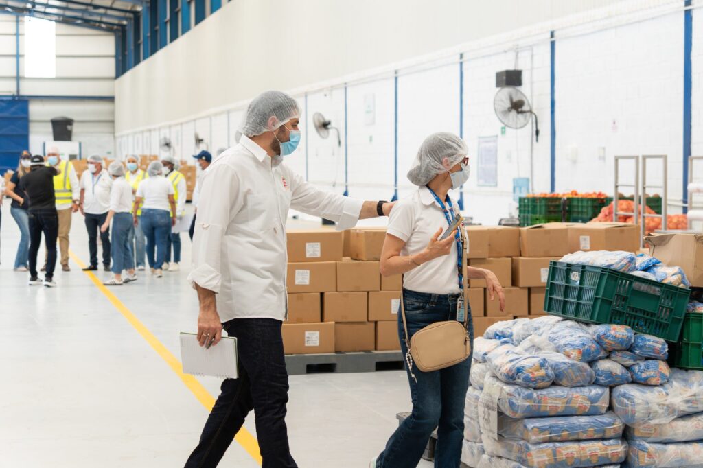 Visita Contralor&iacute;a y Patrulla PAE a Bodega