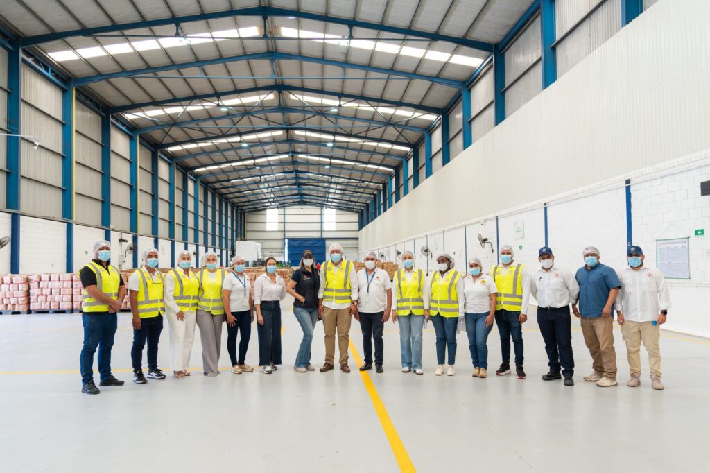 Visita Contralor&iacute;a y Patrulla PAE a Bodega