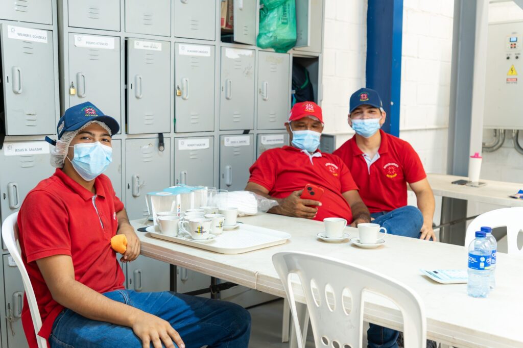 Visita Contralor&iacute;a y Patrulla PAE a Bodega