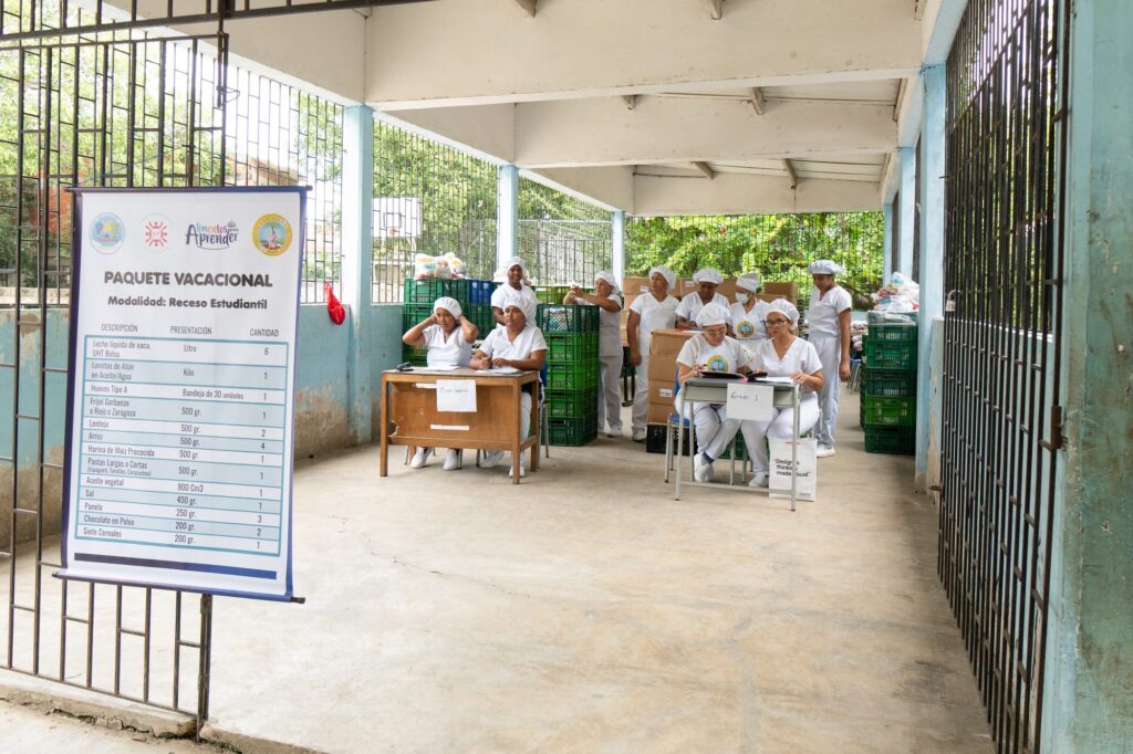 Entrega Paquetes IE Las Gaviotas