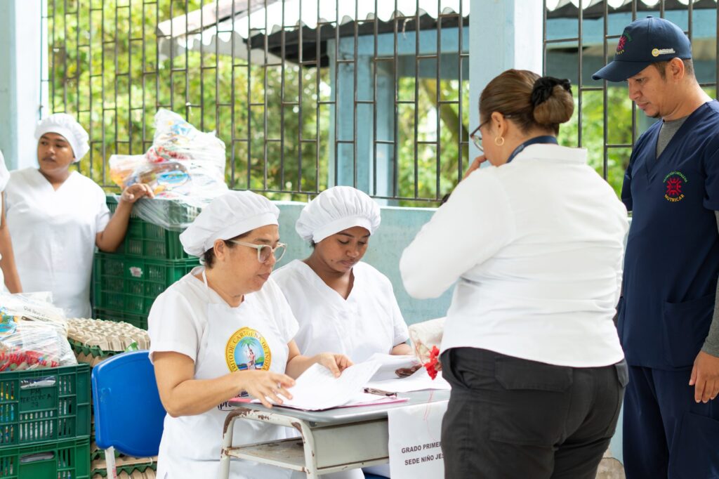 Entrega Paquetes IE Las Gaviotas
