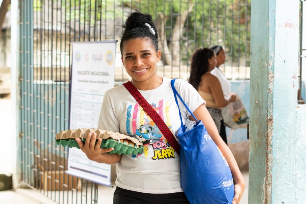 Entrega Paquetes IE Las Gaviotas