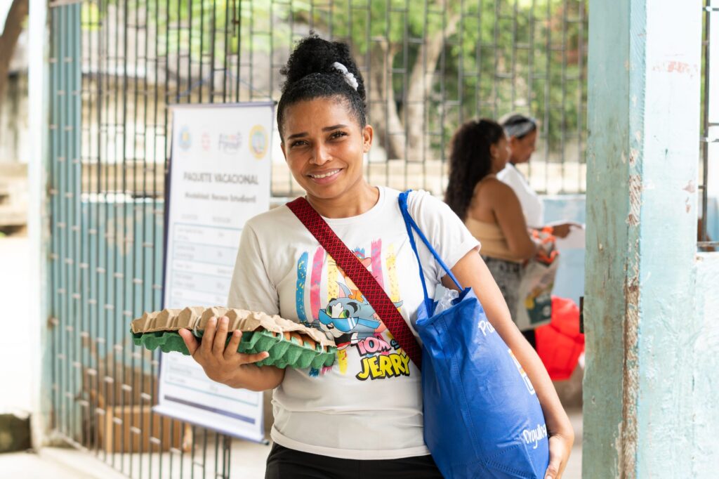 Entrega Paquetes IE Las Gaviotas
