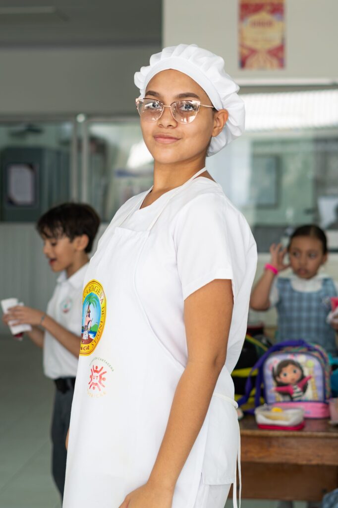 Entrega Paquetes Vacaciones Colegio Naval de Crespo